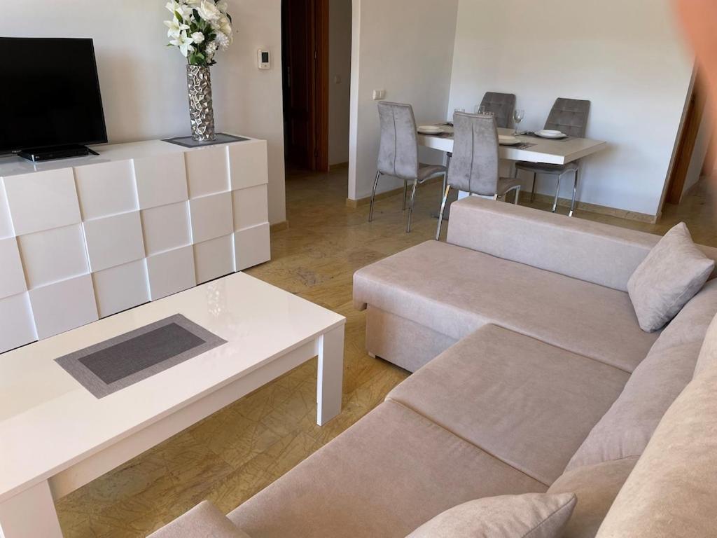 A Stunning 2 Bedroom Apartment 5 Min Walk To The Beautiful Beaches Of Vera Playa Playas de Vera Exteriér fotografie